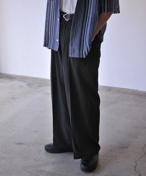 SINSS2タックワイドストレートストライプスラックス S ブラック