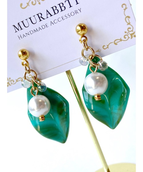 tone(トーン)の「【MUURABBTI】リーフと朝露ピアス(MA)(ピアス(両耳用)・レディース・ターコイズブルー/ブラウン系その他/ホワイト系その他・FREE)」の4枚目の写真