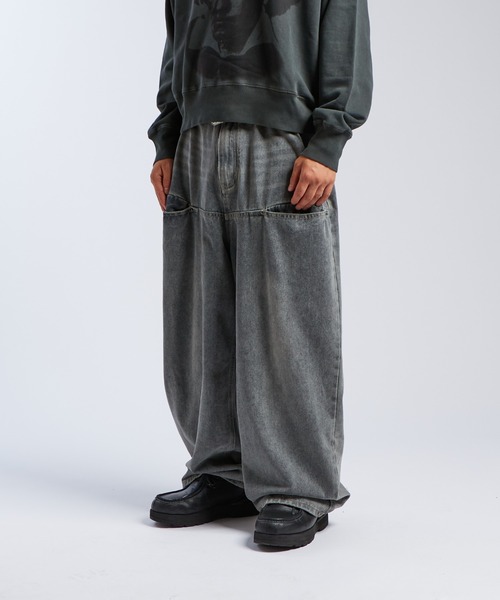 ベルト付WHO'S WHO galleryスラッシュポケットブラストワイドデニム WHO'S WHO gallery（フーズフーギャラリー）の「《UNISEX