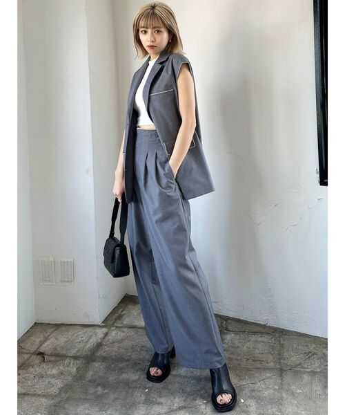 EMODA(エモダ)の「オープントゥーフィットブーツ(ブーツ・レディース・ブラック/アイボリー・LARGE/SMALL/MEDIUM)」の11枚目の写真