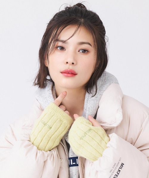 MILKFED.（ミルクフェド）の「LOGO ARM WARMER（アームカバー・レディース・オフホワイト/ライトグリーン/チャコール・ONE SIZE）」の19枚目の写真