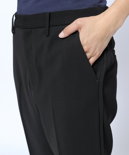 MILKFED.（ミルクフェド）の「SIDE TAPE PANT（その他パンツ・レディース・ブラック・SMALL/MEDIUM）」の4枚目の写真