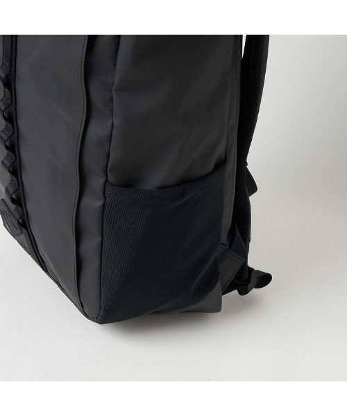 J.LINDEBERG(ジェイリンドバーグ)の「J.LINDEBERG(ジェイリンドバーグ)軽量防水バックパック(トートバッグ・メンズ・ブラック・99)」の10枚目の写真