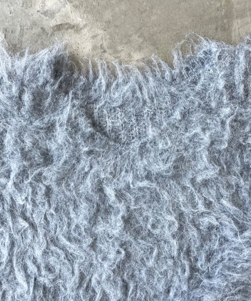 SHAGGIE（シャギー）の「ウール深Vネックシャギーオーバーニット（ニット/セーター・レディース・ブラック/グレー/ピンク/ブルー・FREE）」の13枚目の写真