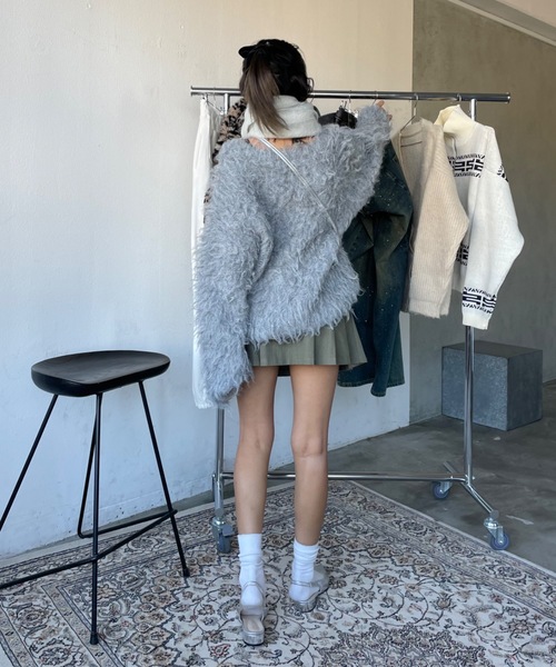 SHAGGIE（シャギー）の「ウール深Vネックシャギーオーバーニット（ニット/セーター・レディース・ブラック/グレー/ピンク/ブルー・FREE）」の18枚目の写真