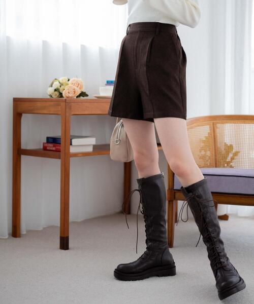 WEGO(ウィゴー)の「WEGO/タックショートパンツ(スラックス・レディース・ブラック/杢グレー/ダークブラウン/アイボリー・X-SMALL/SMALL/MEDIUM)」の22枚目の写真