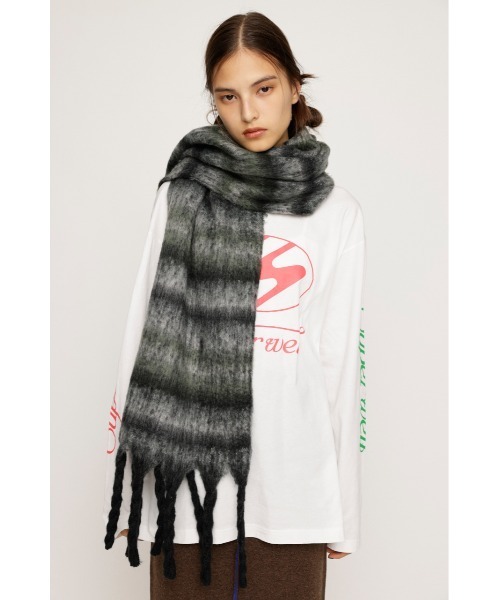 SLY(スライ)の「SHAGGY BORDER STOLE シャギー ボーダー ストール(ストール/ショール・レディース・ブラック系その他2・FREE)」の6枚目の写真