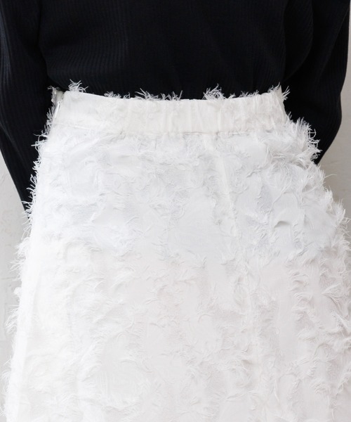 mili an deni（ミリアンデニ）の「フリンジAラインスカート（スカート・レディース・オフホワイト/ピンクベージュ/ブラック・M）」の18枚目の写真