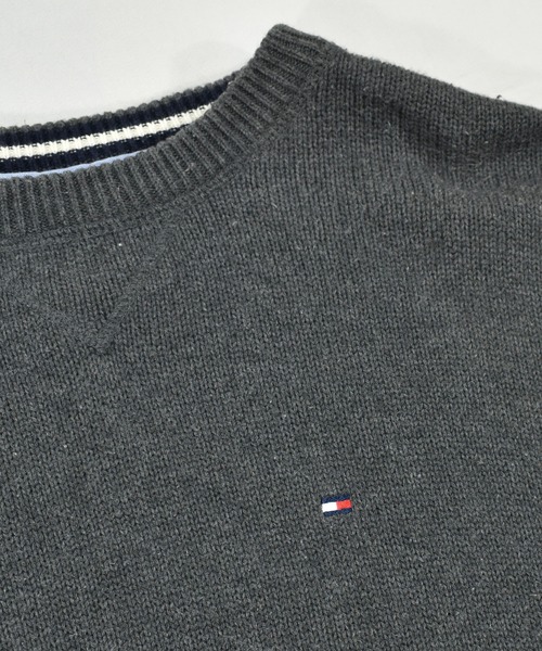 TOMMY HILFIGER(トミーヒルフィガー)の「【ヴィンテージ古着】90's TOMMY HILFIGER / トミーヒルフィガー ロゴ刺繍 コットンニット(ニット/セーター・メンズ・グレー・LARGE)」の6枚目の写真