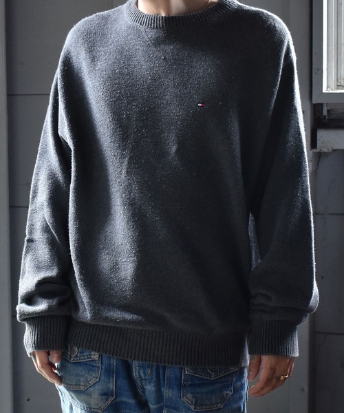 TOMMY HILFIGER(トミーヒルフィガー)の「【ヴィンテージ古着】90's TOMMY HILFIGER / トミーヒルフィガー ロゴ刺繍 コットンニット(ニット/セーター・メンズ・グレー・LARGE)」の7枚目の写真