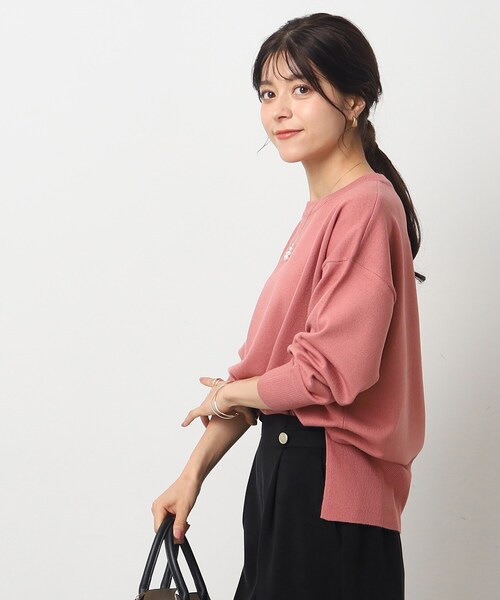 SHOO・LA・RUE(シューラルー)の「◆インしない派さんにも カシミヤライク ドロップショルダーニット(ニット/セーター・レディース・ライトグレー/ピンク系/ブラック/アイボリー系2/イエロー系2・00)」の19枚目の写真