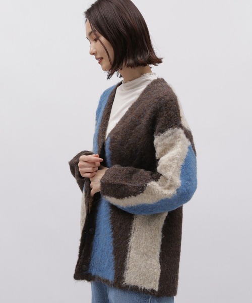 LAKOLE（ラコレ）の「インターシャニットカーディガン / 981606（カーディガン/ボレロ・レディース・イエロー/ブルー・SMALL/MEDIUM）」の16枚目の写真