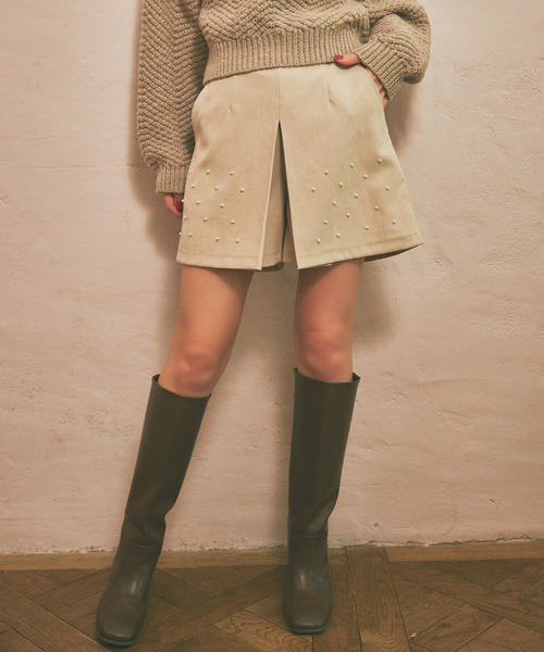 mysty woman（ミスティウーマン）の「パール付きショートパンツ 988047（その他パンツ・レディース・ブラウン/ブラック/ライトベージュ・FREE）」の3枚目の写真