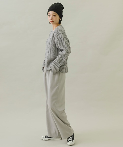 URBAN RESEARCH Sonny Label(アーバンリサーチサニーレーベル)の「ローゲージケーブルニットプルオーバー(ニット/セーター・レディース・グレー/オフホワイト/ブラック・FREE)」の13枚目の写真