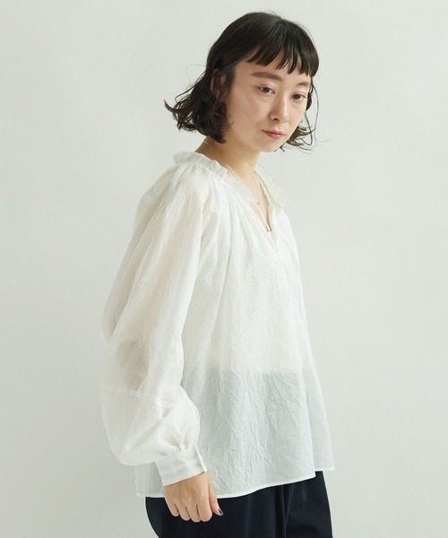 yuni(ユニ )の「●キャッワッシャー2WAYギャザーカラーショートブラウス 1701BL001241(シャツ/ブラウス・レディース・ホワイト/グリーン/サックスブルー/ブラック・FREE)」の14枚目の写真