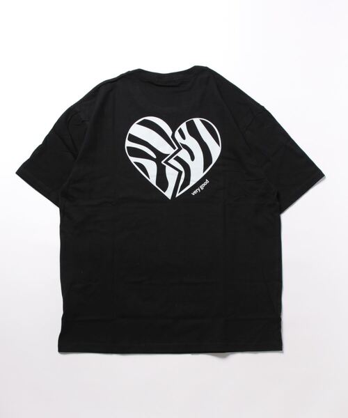 WARAIJOGO(ワライジョウゴ)の「【WARAIJOGO(ワライジョーゴ)】モノトーンハートプリントオーバーサイズTシャツ(Tシャツ/カットソー・メンズ・ブラック/ホワイト・FREE)」の5枚目の写真