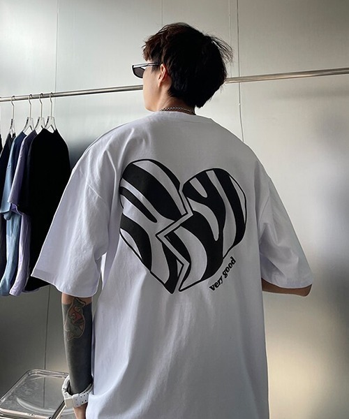 WARAIJOGO(ワライジョウゴ)の「【WARAIJOGO(ワライジョーゴ)】モノトーンハートプリントオーバーサイズTシャツ(Tシャツ/カットソー・メンズ・ブラック/ホワイト・FREE)」の9枚目の写真