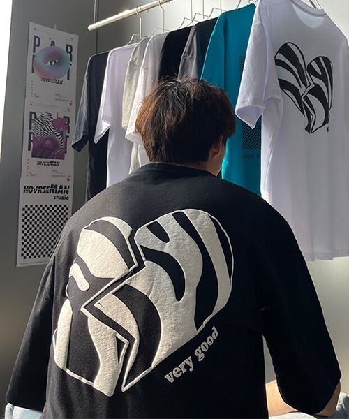 WARAIJOGO(ワライジョウゴ)の「【WARAIJOGO(ワライジョーゴ)】モノトーンハートプリントオーバーサイズTシャツ(Tシャツ/カットソー・メンズ・ブラック/ホワイト・FREE)」の16枚目の写真
