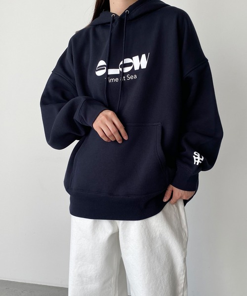 CANAL JEAN（キャナルジーン）の「1975 TOKYO　SLOW起毛パーカー（パーカー・レディース・アッシュ/ネイビー・X-LARGE/LARGE）」の2枚目の写真