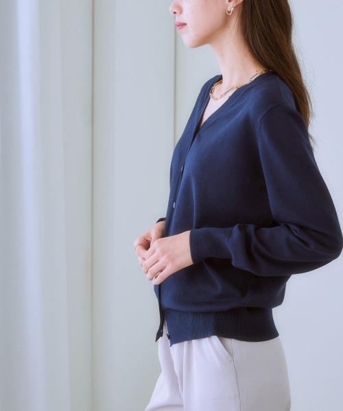 抜け感Vネックカーディガン（ニット/セーター）｜7days Life Styling
