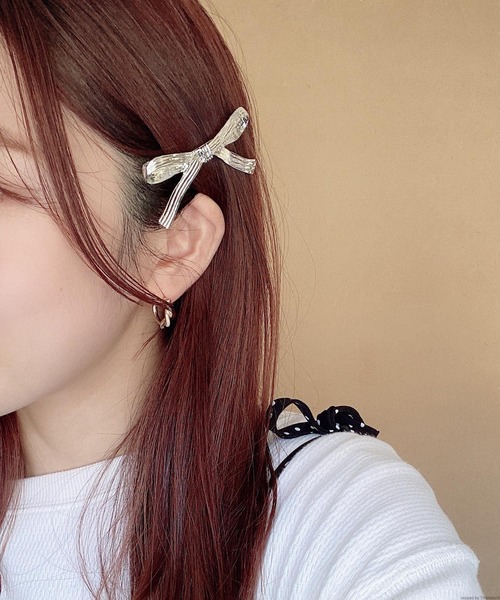 tone(トーン)の「pur chouchou/メタルミニリボンバレッタ P4116(バレッタ/ヘアクリップ・レディース・ホワイトゴールド/イエローゴールド・FREE)」の2枚目の写真