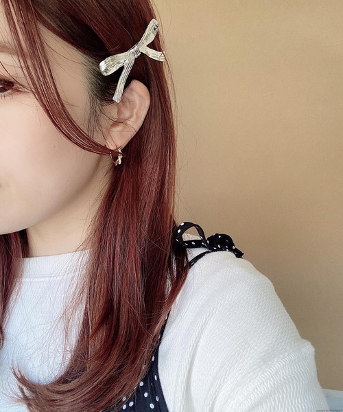 tone(トーン)の「pur chouchou/メタルミニリボンバレッタ P4116(バレッタ/ヘアクリップ・レディース・ホワイトゴールド/イエローゴールド・FREE)」の6枚目の写真