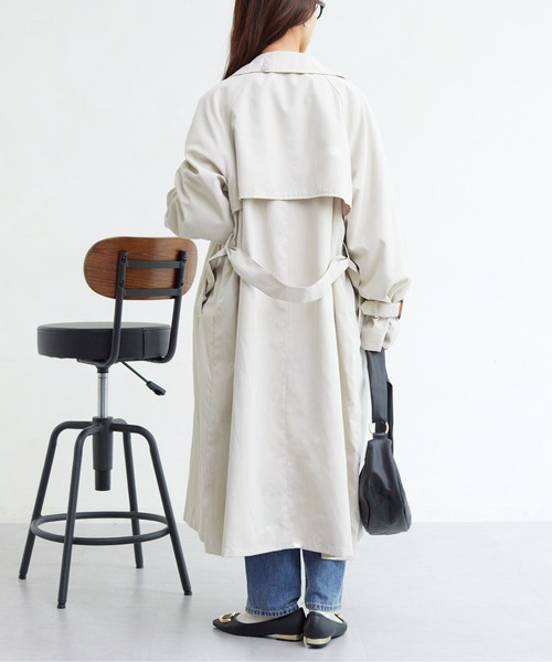 Chez toi(シェトワ)の「BIGシルエットトレンチコート(トレンチコート・レディース・サックスブルー/アイボリー/ベージュ・FREE)」の14枚目の写真