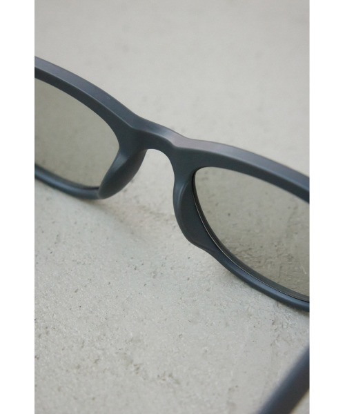 AZUL by moussy（アズールバイマウジー）の「ロゴプレートキャットアイウェア（サングラス・メンズ・グレー/ブラック・FREE）」の19枚目の写真