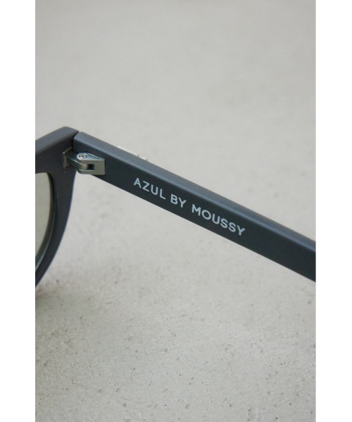 AZUL by moussy（アズールバイマウジー）の「ロゴプレートキャットアイウェア（サングラス・メンズ・グレー/ブラック・FREE）」の22枚目の写真