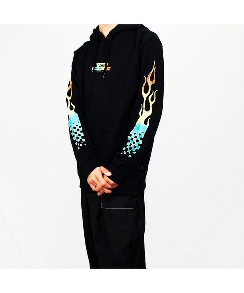 US VANS(ユーエスヴァンズ)の「VANS M GLOW FLAME プルPK VN0A541BBLK(パーカー・メンズ・ブラック・X-SMALL/SMALL)」の10枚目の写真