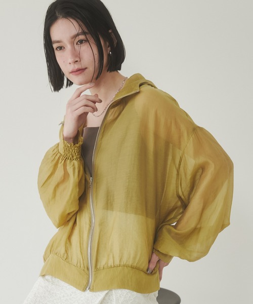 hunch（ハンチ）の「【WEB限定/別注】シアー バルーンスリーブ パーカー（シャツ/ブラウス・レディース・グリーン/ベージュ/ホワイト/ブラック・FREE）」の4枚目の写真