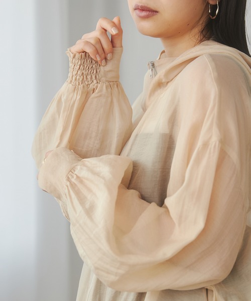 hunch（ハンチ）の「【WEB限定/別注】シアー バルーンスリーブ パーカー（シャツ/ブラウス・レディース・グリーン/ベージュ/ホワイト/ブラック・FREE）」の11枚目の写真