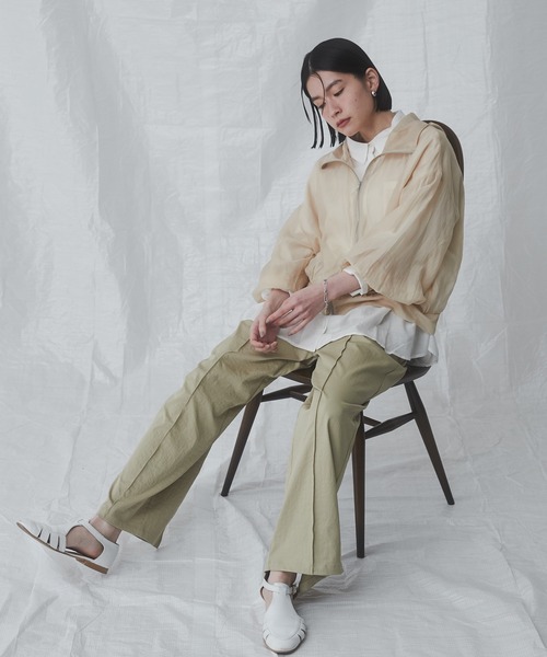 hunch(ハンチ)の「【WEB限定/別注】シアー バルーンスリーブ パーカー(シャツ/ブラウス・レディース・グリーン/ベージュ/ホワイト/ブラック・FREE)」の22枚目の写真