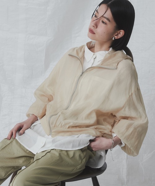 hunch（ハンチ）の「【WEB限定/別注】シアー バルーンスリーブ パーカー（シャツ/ブラウス・レディース・グリーン/ベージュ/ホワイト/ブラック・FREE）」の13枚目の写真