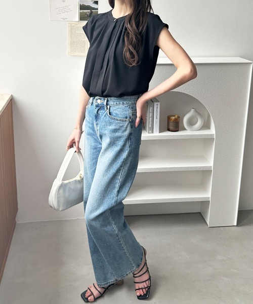 GeeRA(ジーラ)の「フロントタックフレンチスリーブブラウス(シャツ/ブラウス・レディース・アイボリー/ブラック・MEDIUM/LARGE)」の10枚目の写真