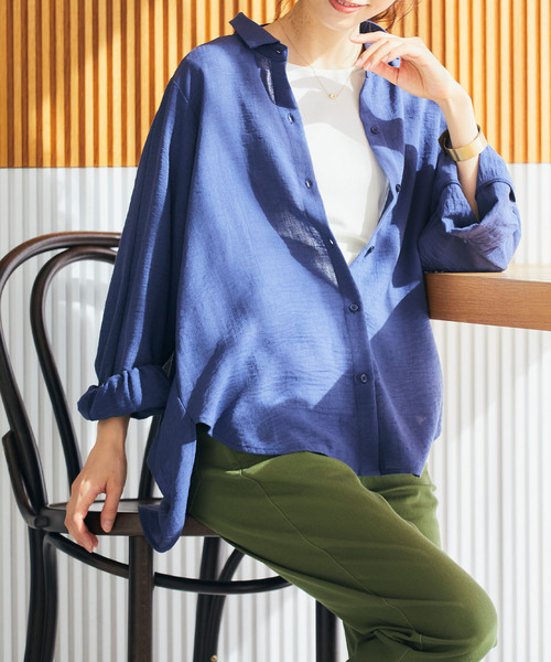 CROSS FUNCTION（クロスファンクション）の「《シワになりにくい・洗える》リネンライクタックスリーブシャツ【CF/クロスファンクション】（シャツ/ブラウス・レディース・オフホワイト/サーモンピンク/オレンジ/ベージュ/ライトグリーン/ネイビー・M/L/LL）」の4枚目の写真