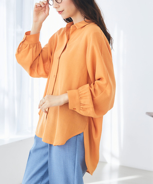 CROSS FUNCTION（クロスファンクション）の「《シワになりにくい・洗える》リネンライクタックスリーブシャツ【CF/クロスファンクション】（シャツ/ブラウス・レディース・オフホワイト/サーモンピンク/オレンジ/ベージュ/ライトグリーン/ネイビー・M/L/LL）」の6枚目の写真