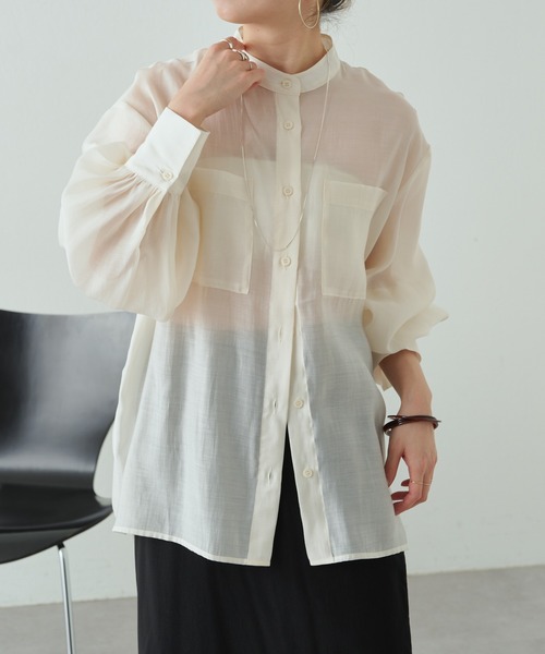 Omekashi（オメカシ）の「バンドカラーシアーシャツ（シャツ/ブラウス・レディース・オフホワイト/ブルー/ベージュ/ライム・FREE）」の2枚目の写真
