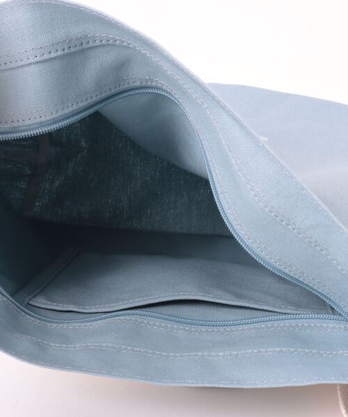 Manhattan Portage(マンハッタンポーテージ)の「Clearview Shoulder Bag Canvas Lite 24(ショルダーバッグ・レディース・ナチュラル/ブルー・MEDIUM)」の17枚目の写真