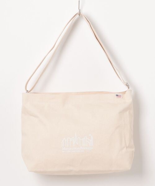 Manhattan Portage(マンハッタンポーテージ)の「Clearview Shoulder Bag Canvas Lite 24(ショルダーバッグ・レディース・ナチュラル/ブルー・MEDIUM)」の13枚目の写真