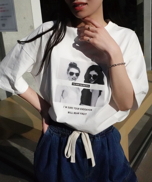 CORNERS（コーナーズ）の「GIRLSプリントTシャツ（Tシャツ/カットソー・レディース・オフホワイト/ブラック/チャコールグレー/ベージュ系その他/グレイッシュベージュ・M）」の20枚目の写真