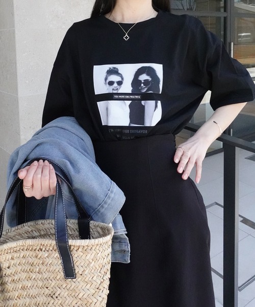 CORNERS（コーナーズ）の「GIRLSプリントTシャツ（Tシャツ/カットソー・レディース・オフホワイト/ブラック/チャコールグレー/ベージュ系その他/グレイッシュベージュ・M）」の11枚目の写真