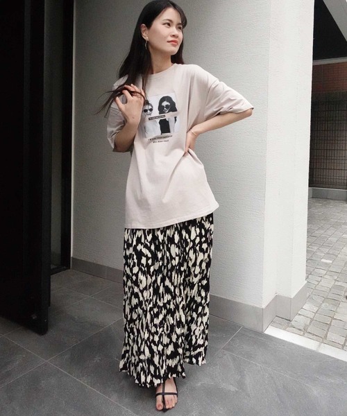 CORNERS（コーナーズ）の「GIRLSプリントTシャツ（Tシャツ/カットソー・レディース・オフホワイト/ブラック/チャコールグレー/ベージュ系その他/グレイッシュベージュ・M）」の22枚目の写真