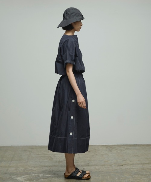 nicholson and nicholson（ニコルソンアンドニコルソン）の「SHIP-W（スカート・レディース・ネイビー・38）」の3枚目の写真