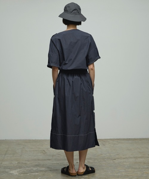nicholson and nicholson（ニコルソンアンドニコルソン）の「SHIP-W（スカート・レディース・ネイビー・38）」の4枚目の写真