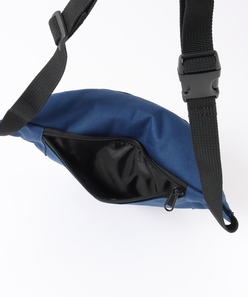 Carhartt WIP(カーハートダブリューアイピー)の「CARHARTT WIP JAKE HIP BAG 1031476(ボディバッグ/ウエストポーチ・メンズ・ダークブルー/モカ/ブラック・FREE)」の16枚目の写真
