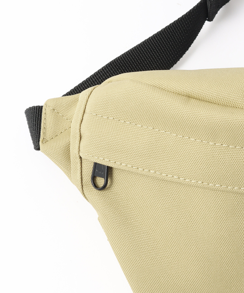 Carhartt WIP(カーハートダブリューアイピー)の「CARHARTT WIP JAKE HIP BAG 1031476(ボディバッグ/ウエストポーチ・メンズ・ダークブルー/モカ/ブラック・FREE)」の7枚目の写真