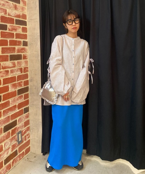 RODEO CROWNS WIDE BOWL（ロデオクラウンズワイドボウル）の「リネン アームリボンシャツ（シャツ/ブラウス・レディース・チャコールグレー/オレンジ系その他/オフホワイト/ブルー系その他・FREE）」の5枚目の写真