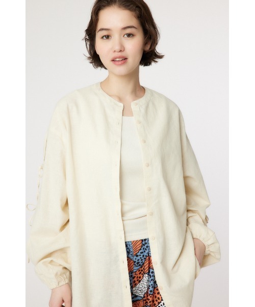 RODEO CROWNS WIDE BOWL（ロデオクラウンズワイドボウル）の「リネン アームリボンシャツ（シャツ/ブラウス・レディース・チャコールグレー/オレンジ系その他/オフホワイト/ブルー系その他・FREE）」の16枚目の写真