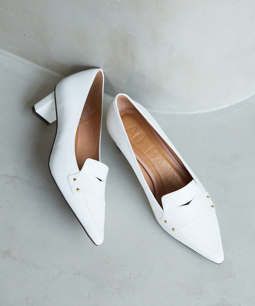 Au BANNISTER(オゥバニスター)の「ローファーモチーフミドルパンプス(パンプス・レディース・ベージュ/ブラック/ホワイト・38/39/35/36/37)」の21枚目の写真